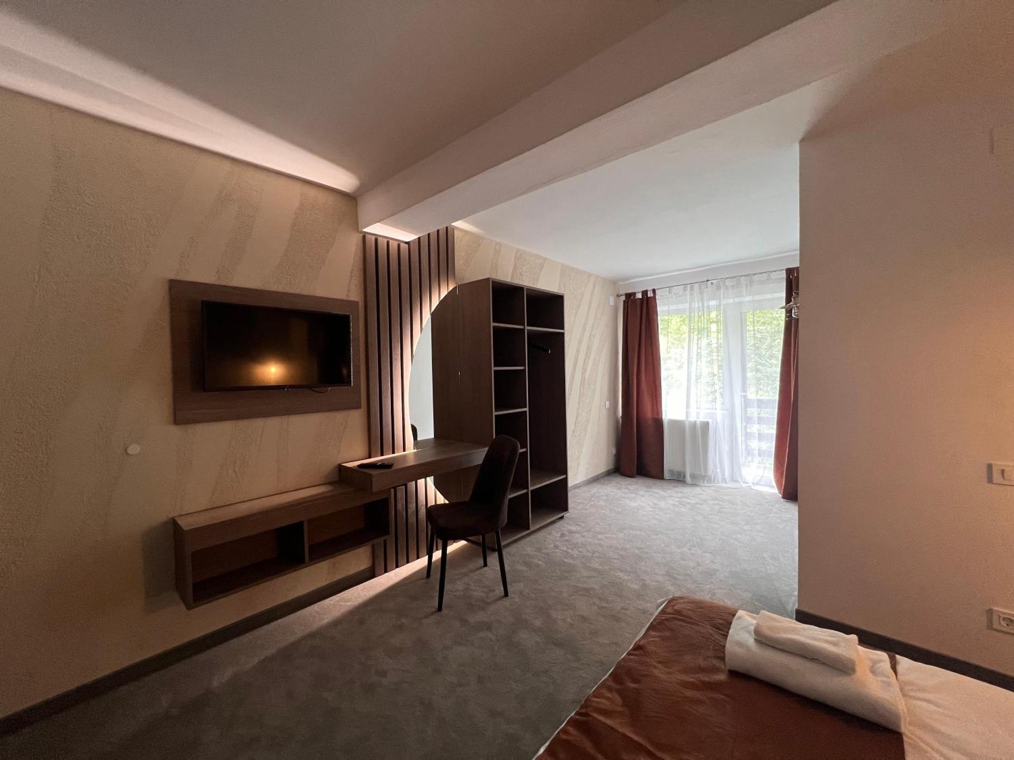 Hotel Regina Muntilor A Moeciu De Sus Exteriér fotografie