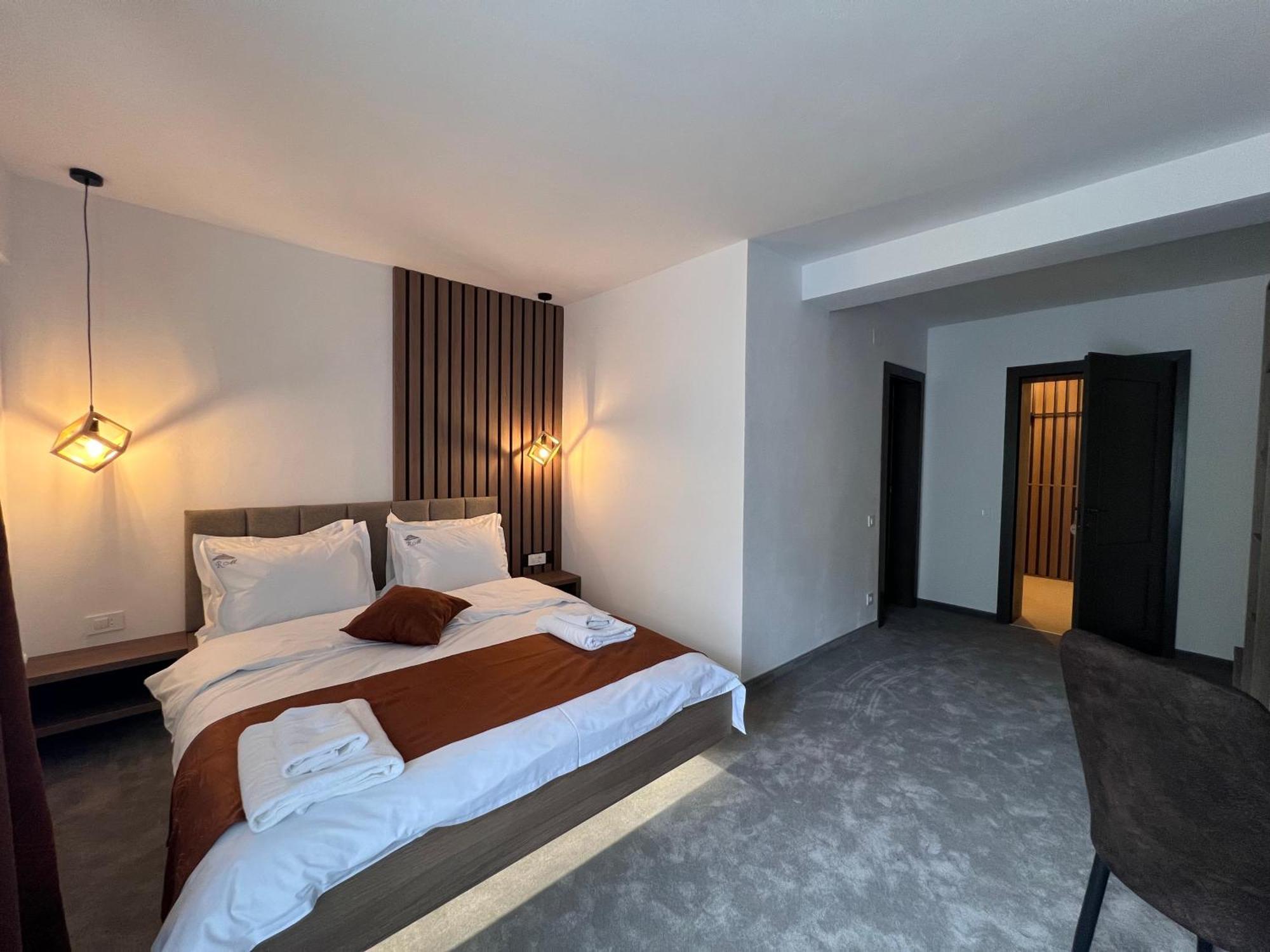 Hotel Regina Muntilor A Moeciu De Sus Exteriér fotografie